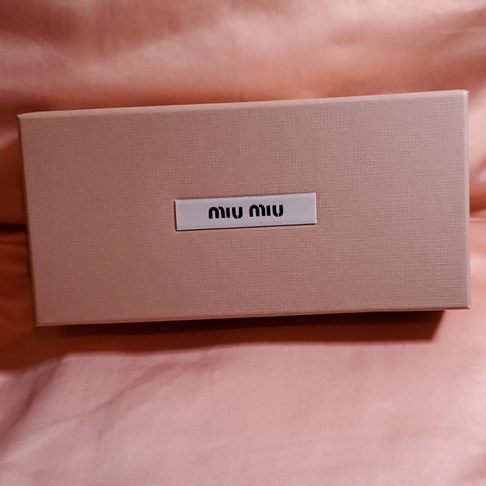 Miu Miu BOX